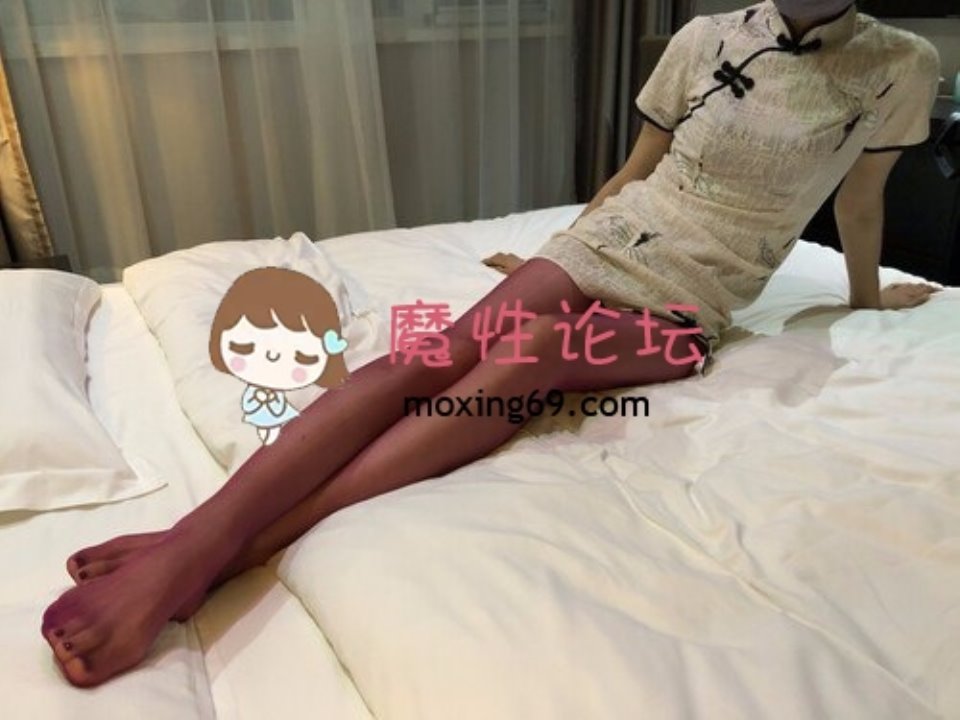 [自拍] 【无需软妹币】伪摄影师 ㊙️推大神模特黑丝丝袜美臀蜜桃臀大屁股 群高价大尺度【5.47G-2388P+19V】迅雷