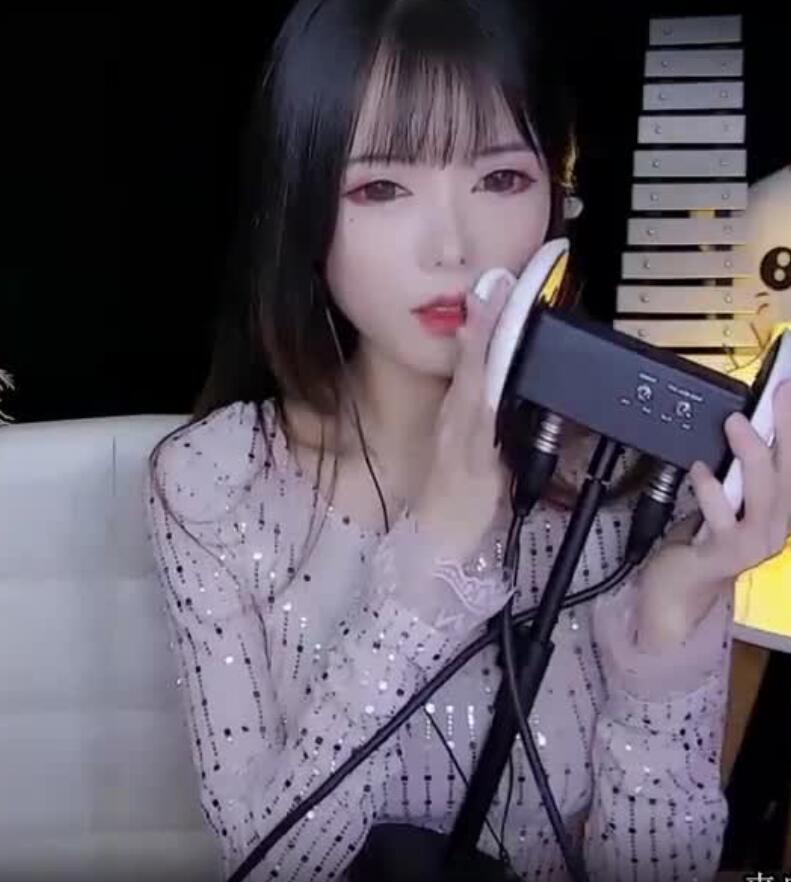 泠欢儿ASMR金光闪闪的夜晚